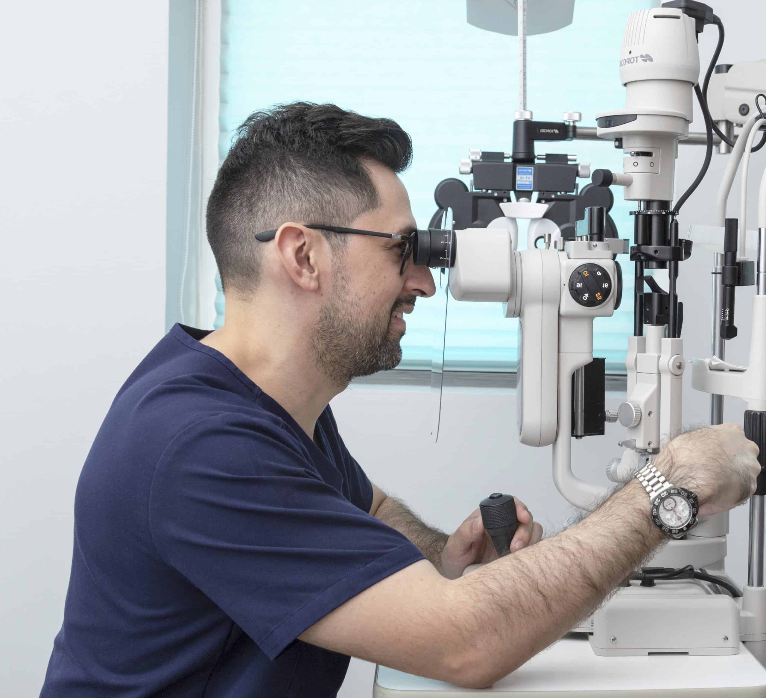 Dr Jerónimo Vázquez Oftalmólogo